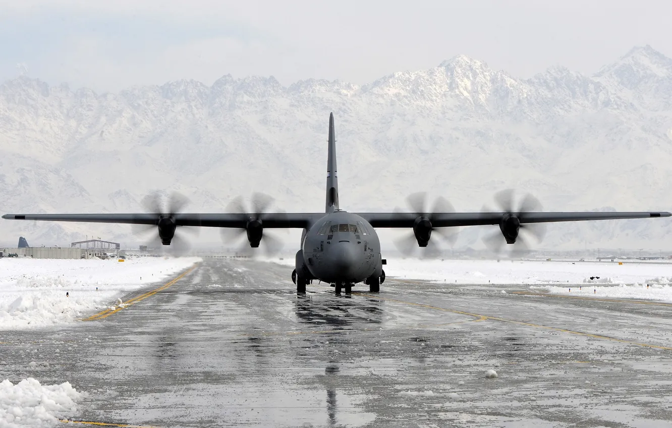 Photo wallpaper the plane, the airfield, A C-130 Hercules