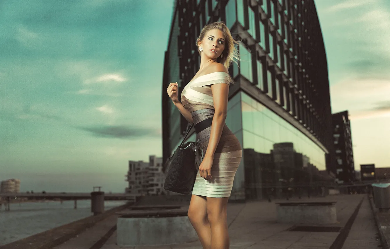 Photo wallpaper the city, photo, model, Christine Bögh, Tonny Jørgensen