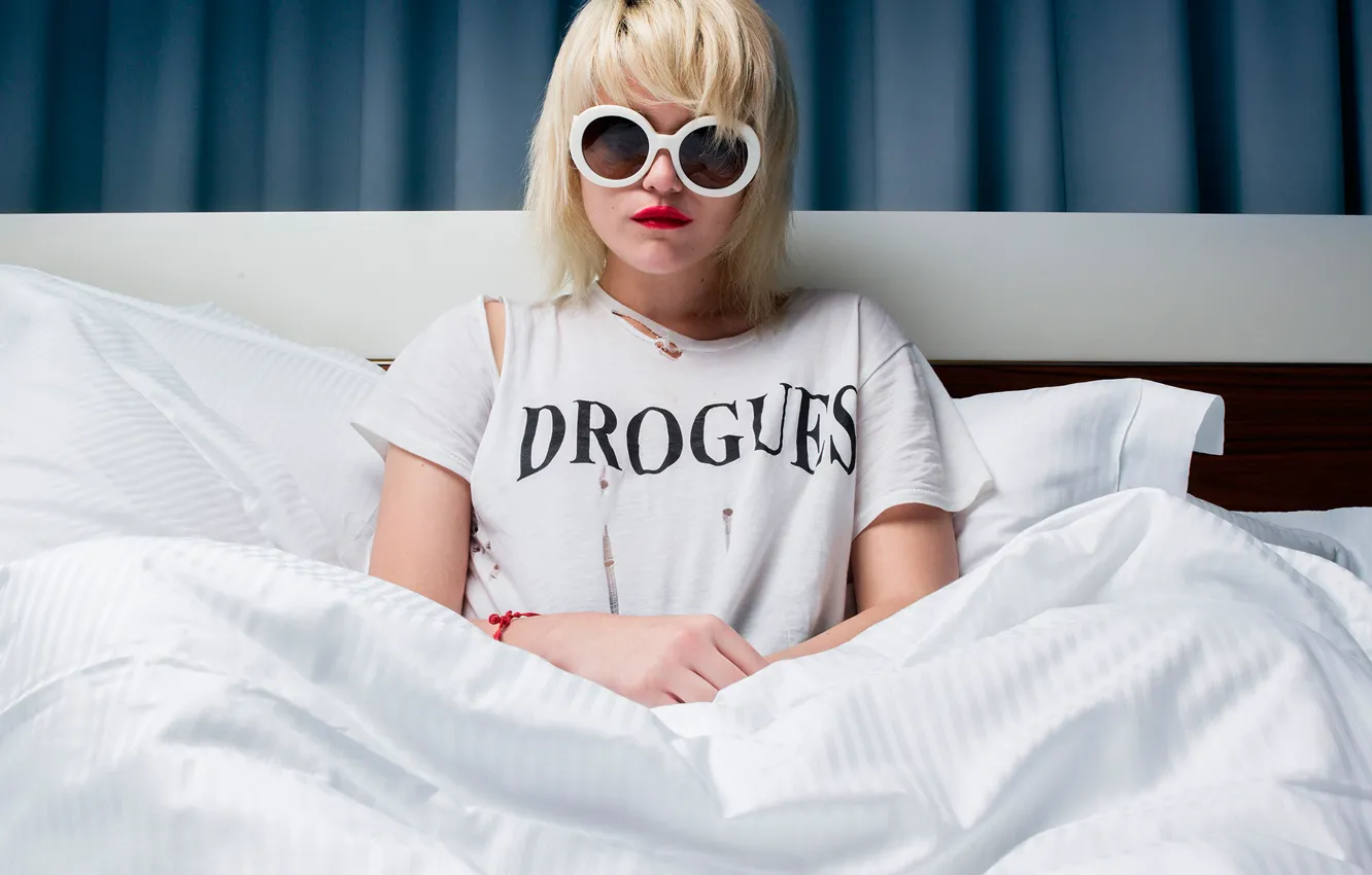 Photo wallpaper singer, Sky Ferreira, Sky Ferreira, The Fly