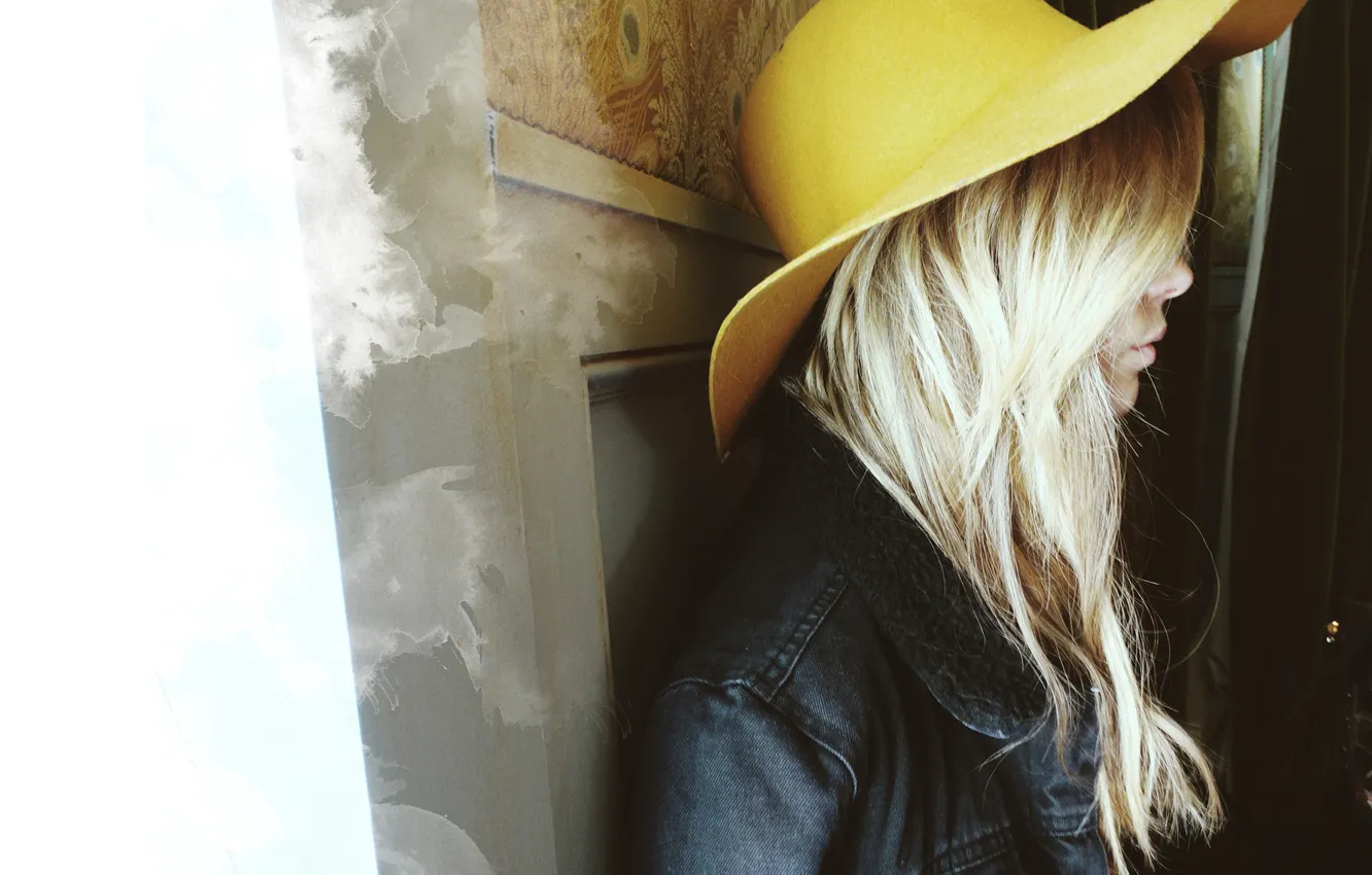Photo wallpaper yellow, hat, actress, Ashley Benson