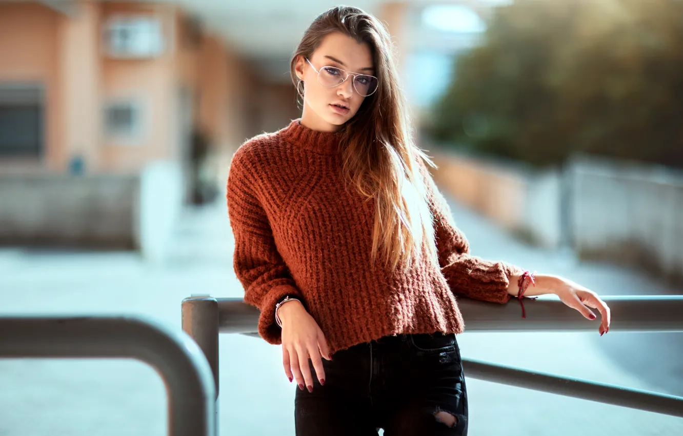 Photo wallpaper look, girl, light, the city, pose, street, home, jeans