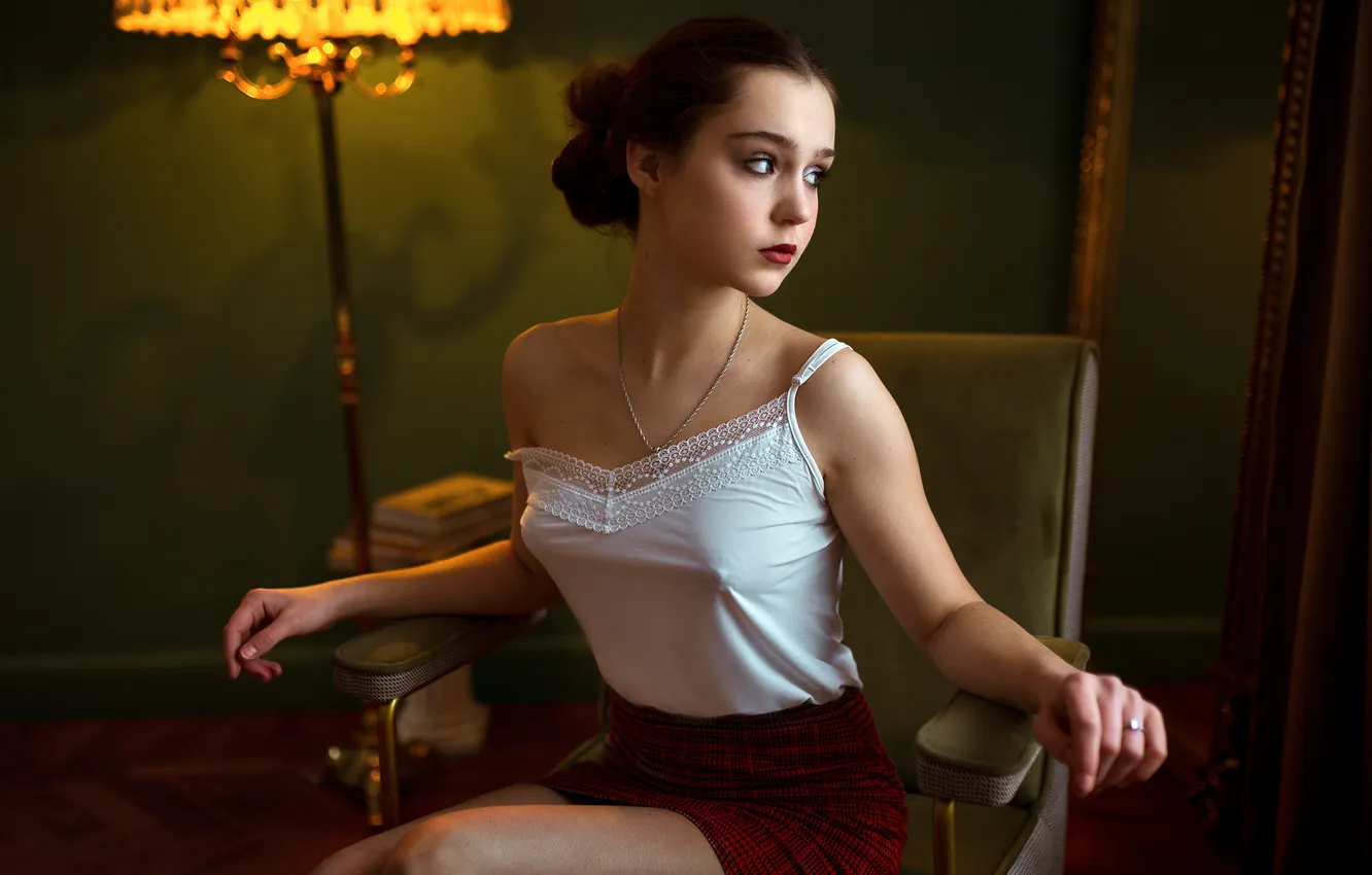 Photo wallpaper girl, pose, chair, hands, makeup, Albert Forest