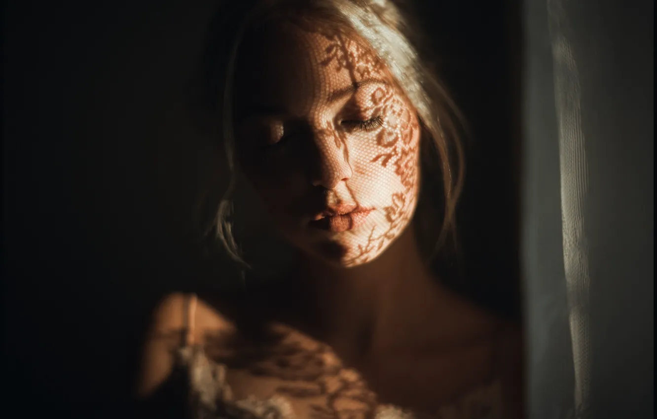 Photo wallpaper girl, light, face, pattern, window, shadows, blind