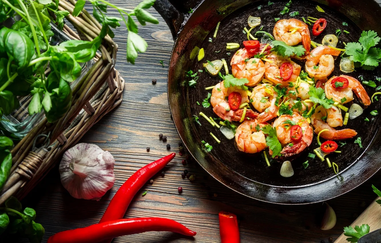 Photo wallpaper greens, pepper, Chile, shrimp, garlic, pan