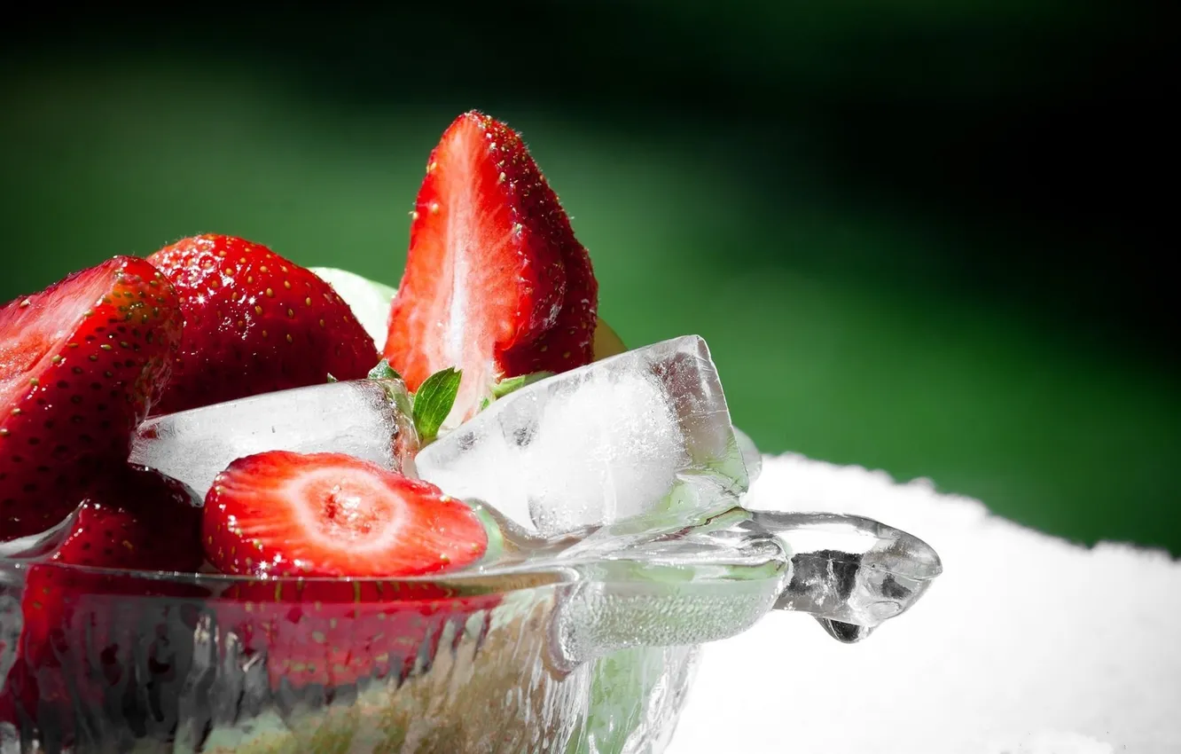 Photo wallpaper ice, water, drops, macro, strawberry, cool