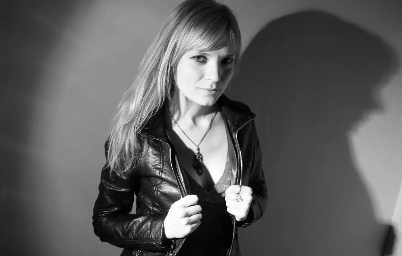 Photo wallpaper girl, ring, blonde, black and white photo, necklace, leather jacket