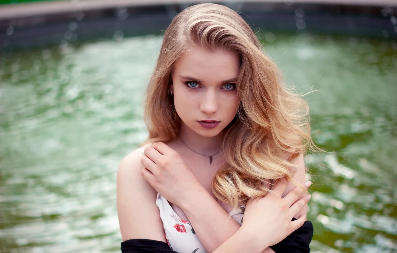 Photo wallpaper girl, green eyes, long hair, dress, photo, model, lips, face