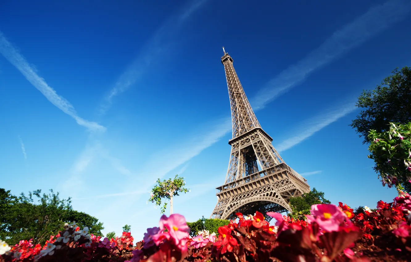 Photo wallpaper the sky, trees, flowers, France, Paris, Eiffel tower, Paris, France