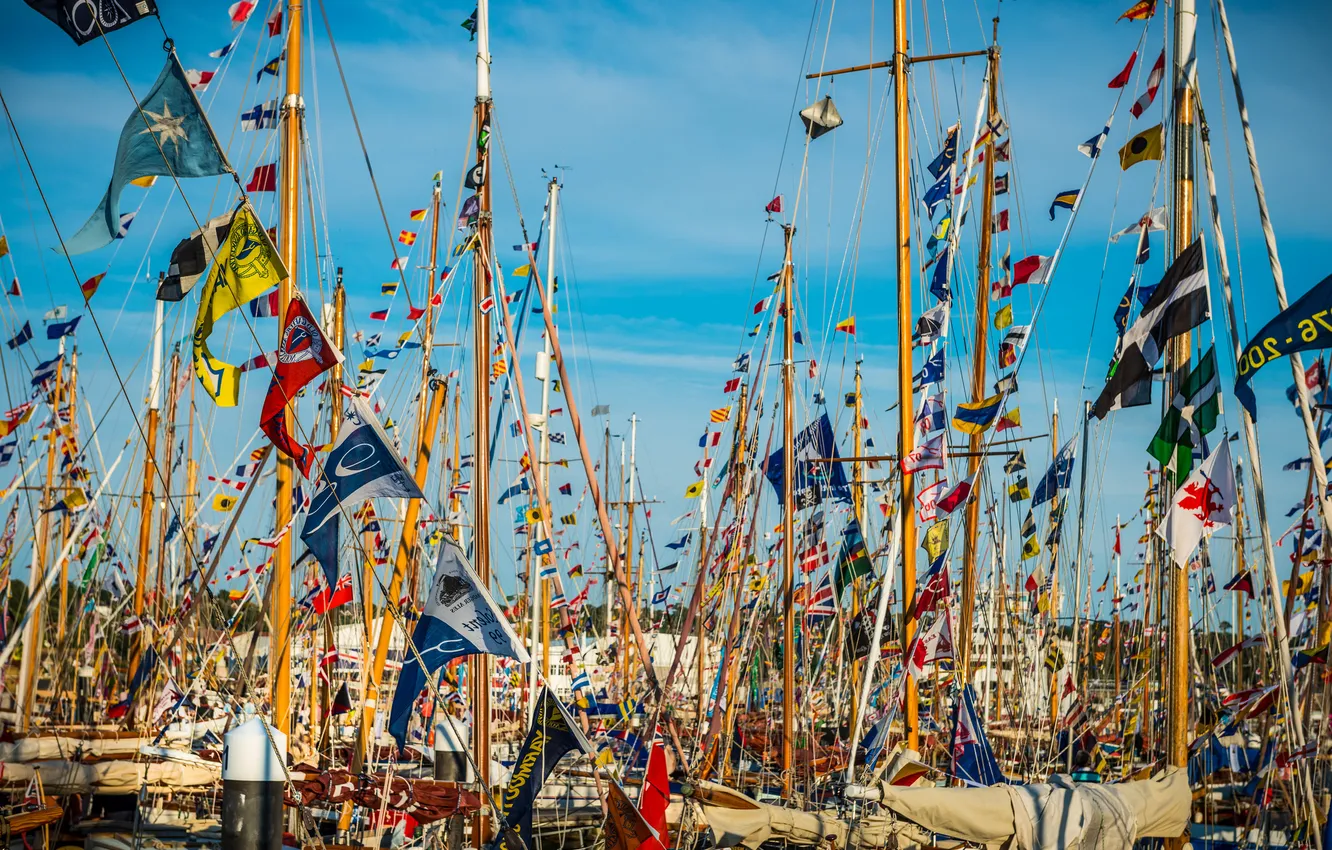 Photo wallpaper the sky, yachts, boats, mast, flags, harbour
