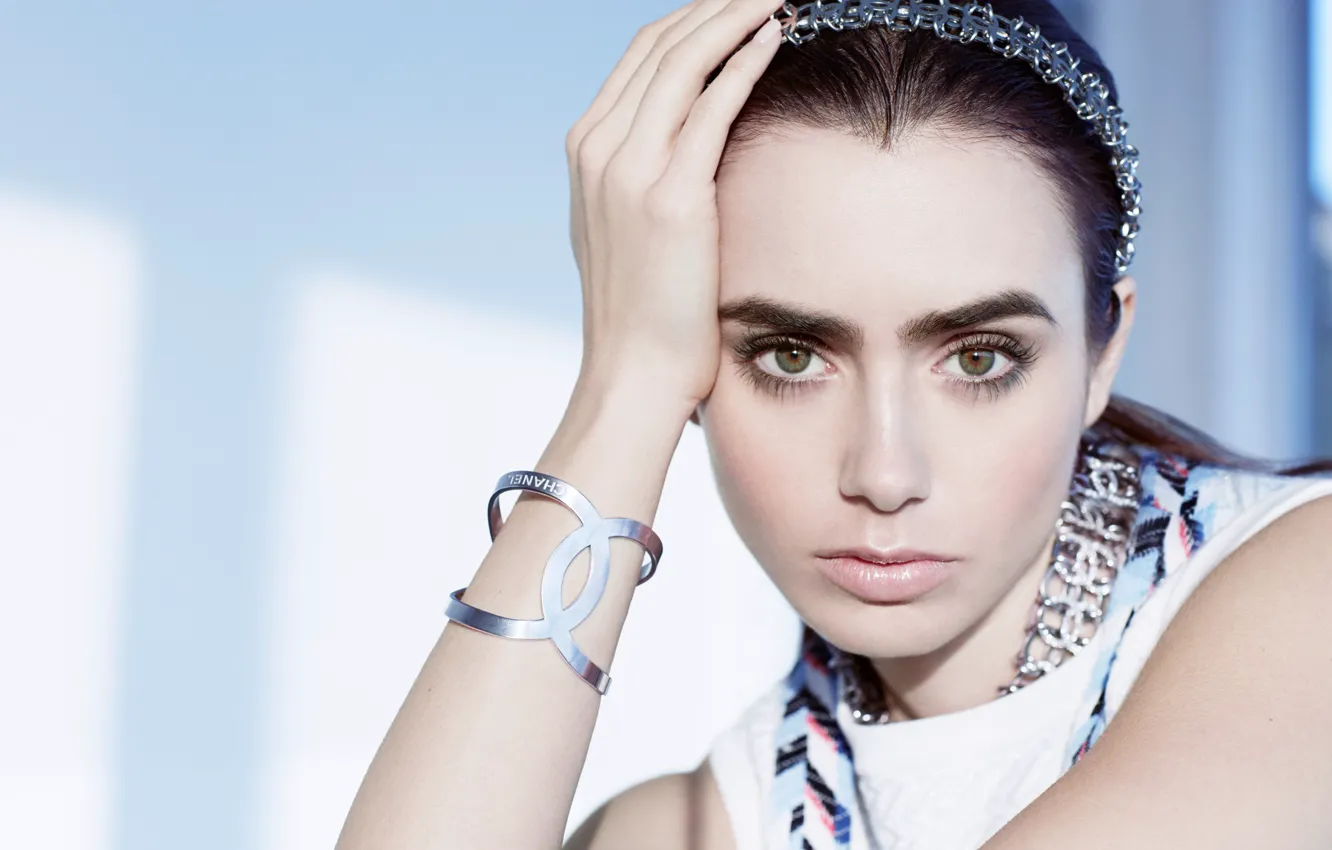 Photo wallpaper look, decoration, pose, model, portrait, makeup, actress, brunette