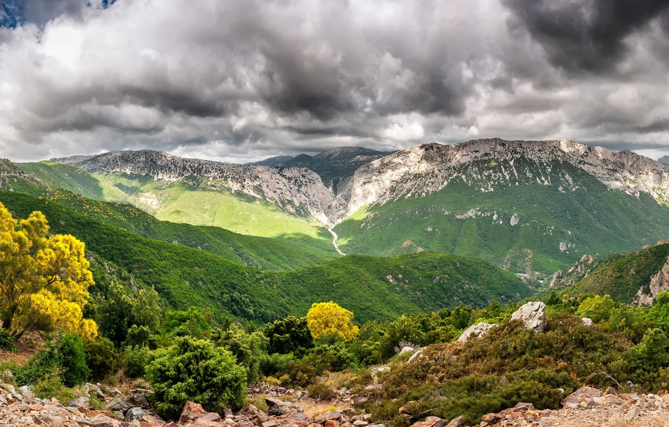 Photo wallpaper clouds, trees, clouds, stones, rocks, Italy, canyon, panorama