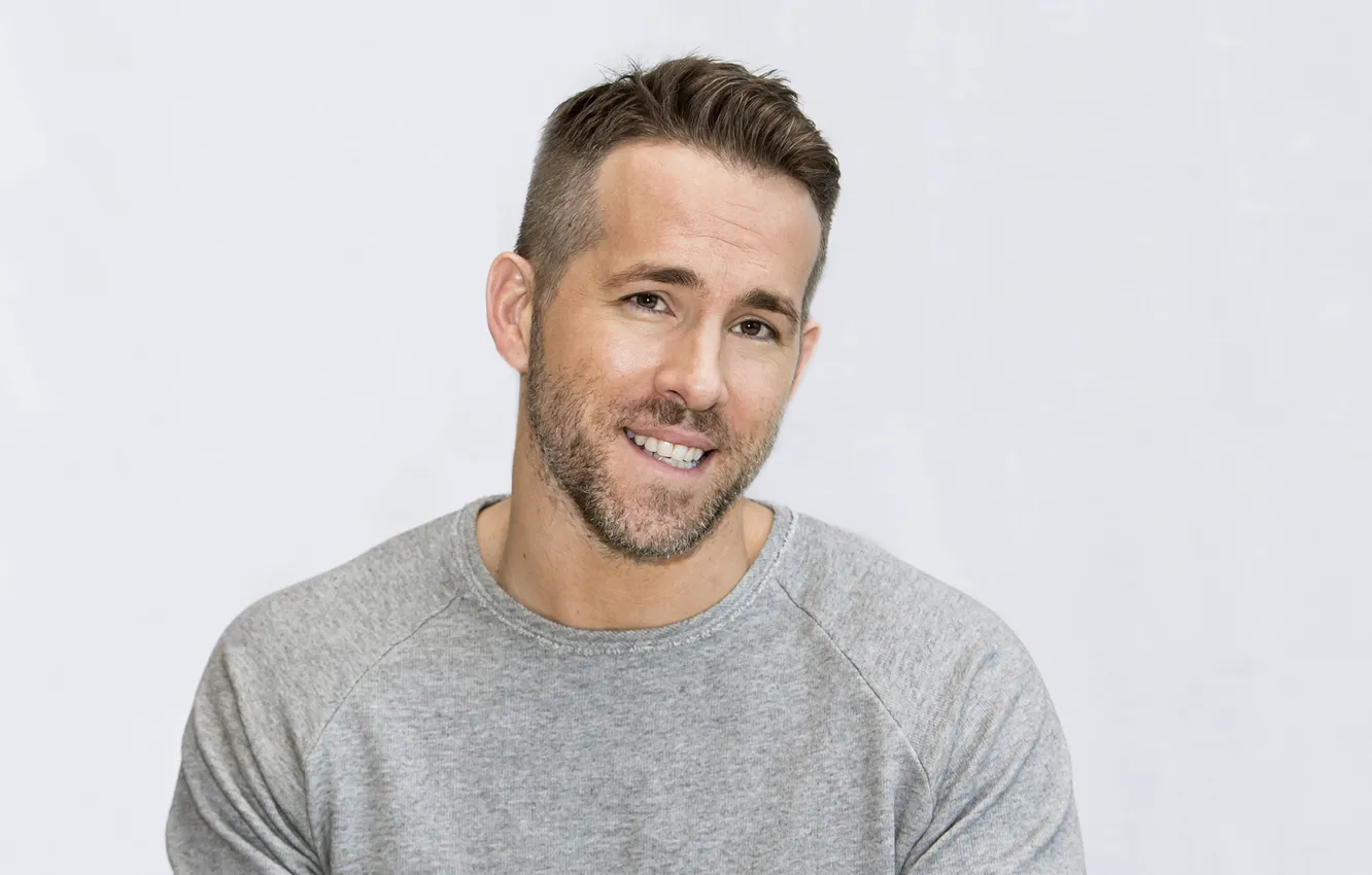 Photo wallpaper look, male, Ryan Reynolds