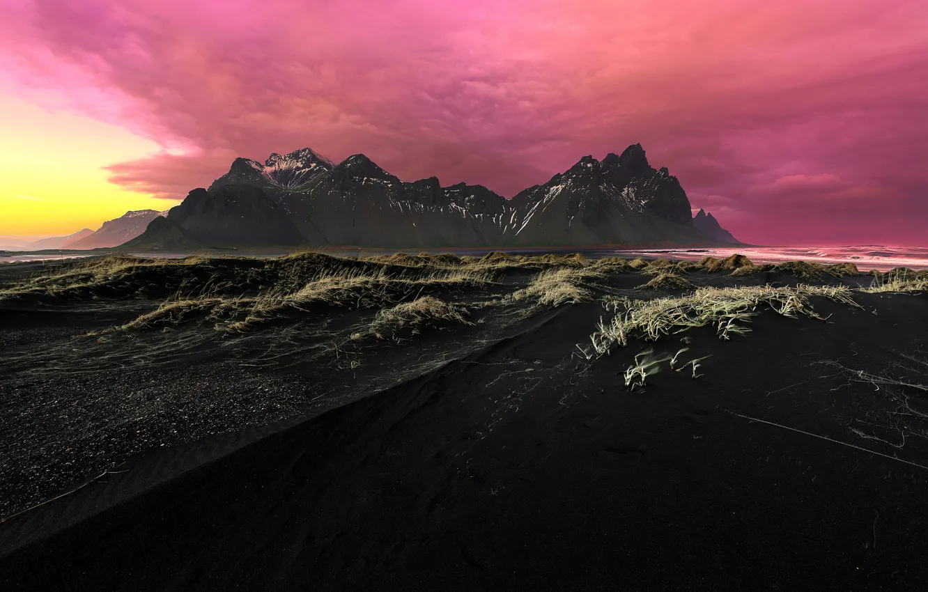 Photo wallpaper Iceland, Auster-Skaftafellssysla, Stormy Stokksnes