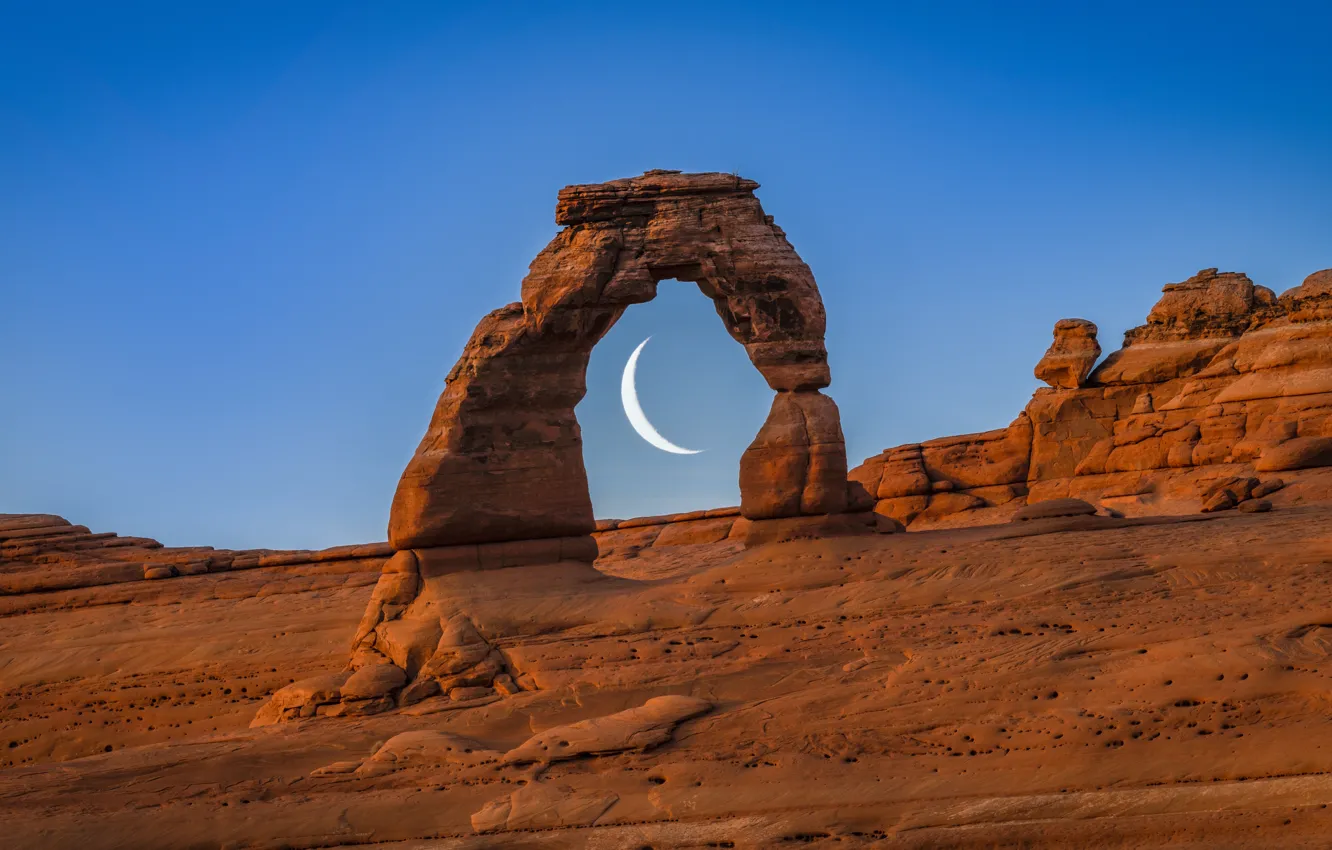 Photo wallpaper rocks, a month, arch, USA