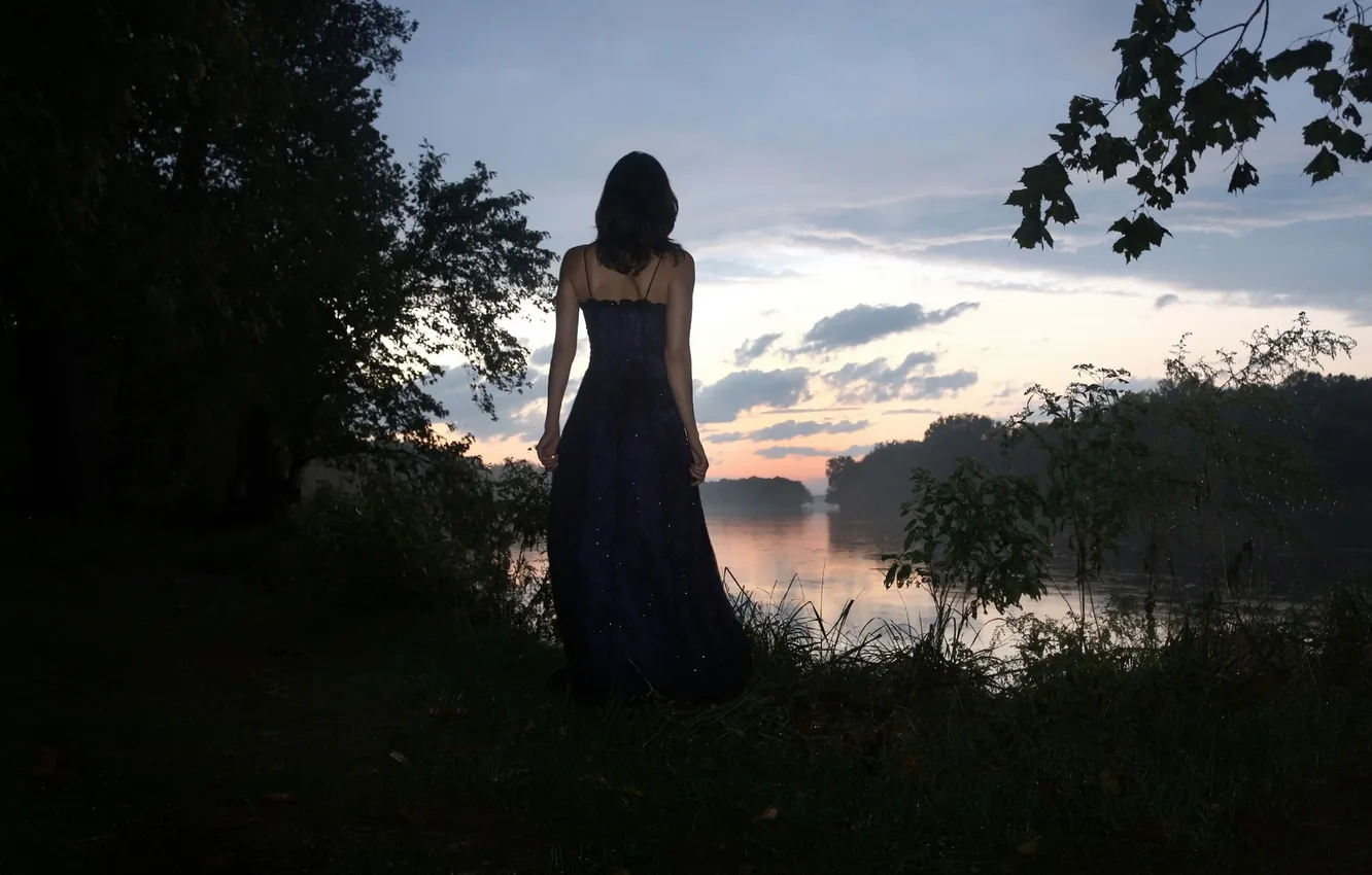 Photo wallpaper girl, night, lake