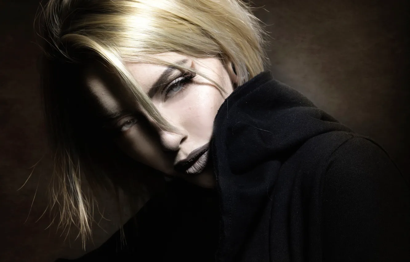 Photo wallpaper portrait, makeup, curls, Joachim Bergauer