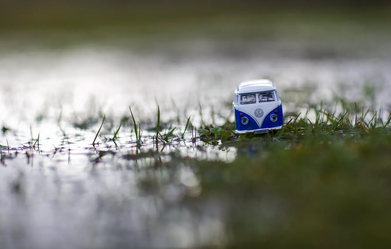 Photo wallpaper machine, grass, blue, nature, toy, Volkswagen, puddle, bus