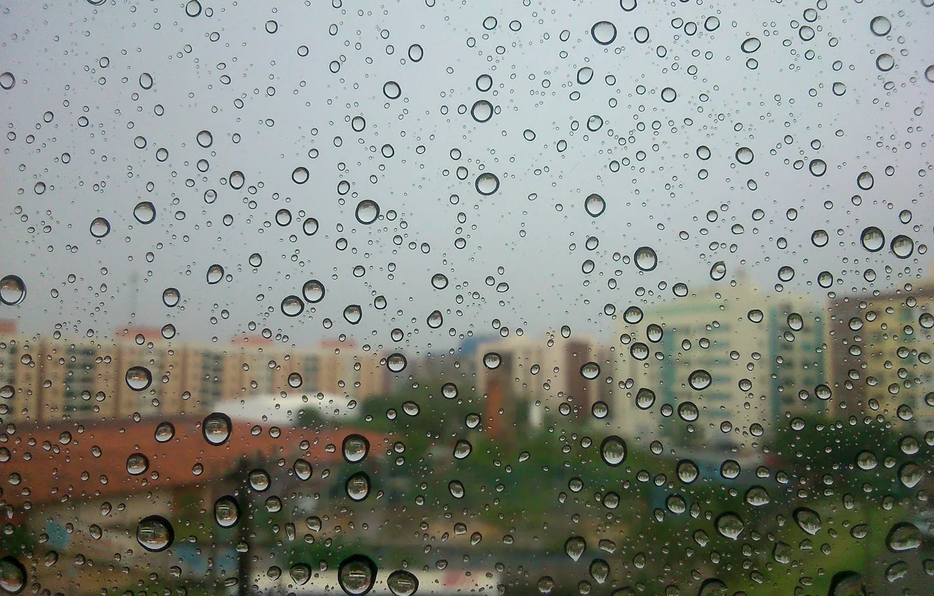Photo wallpaper bokeh, drops, buildings, rainy