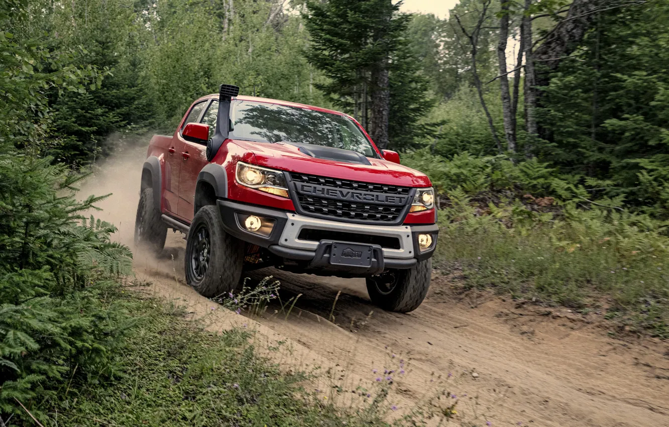 Photo wallpaper road, red, dust, Chevrolet, pickup, Colorado, 2019, ZR2 Bison