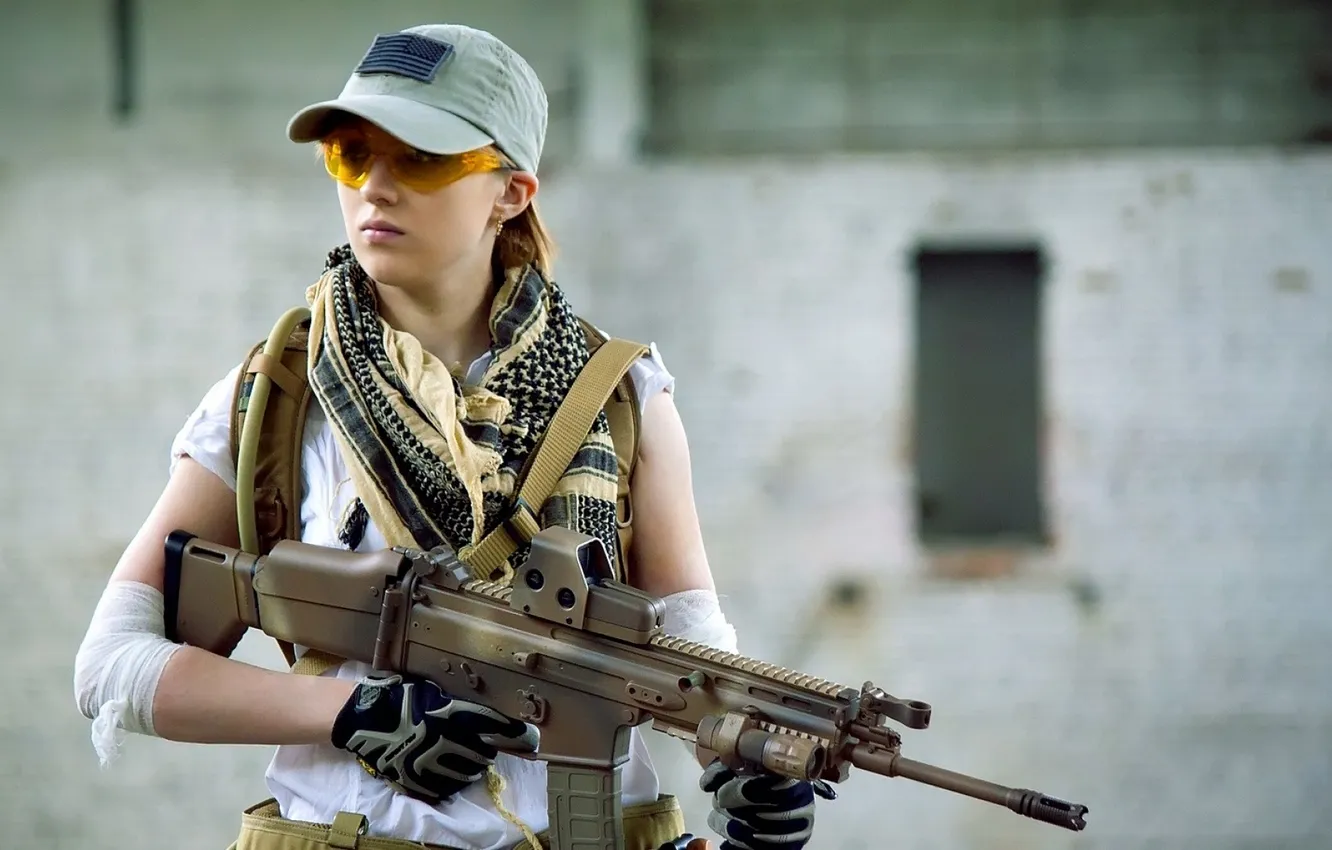 Photo wallpaper girl, gun, glasses, Cap