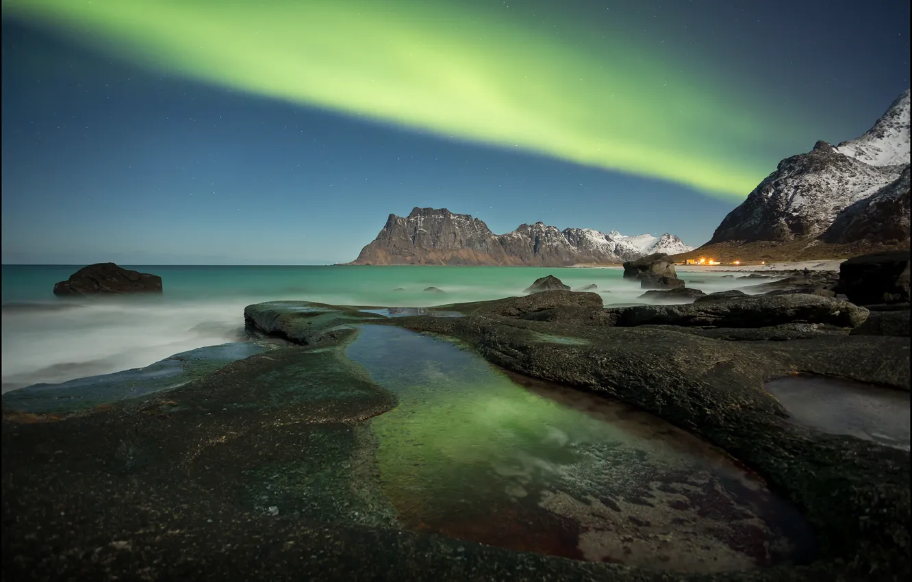 Photo wallpaper sea, mountains, coast, Northern lights, Norway, Norway, Lofoten