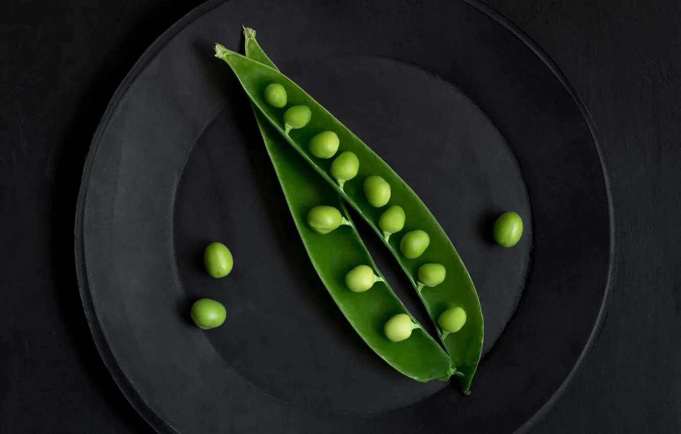 Photo wallpaper the dark background, peas, green peas