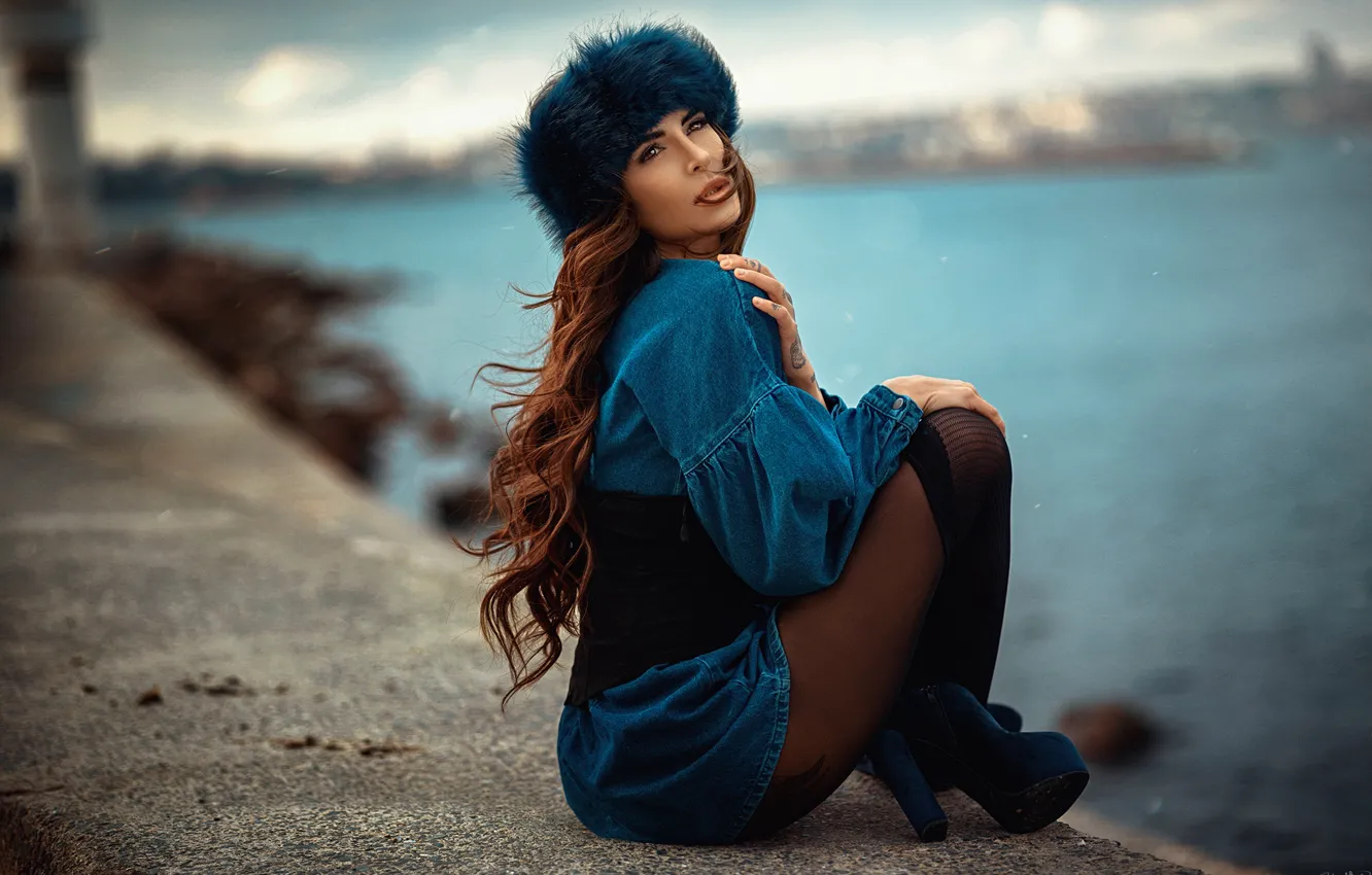 Photo wallpaper pose, model, hat, jacket, promenade, long hair, curls, bokeh