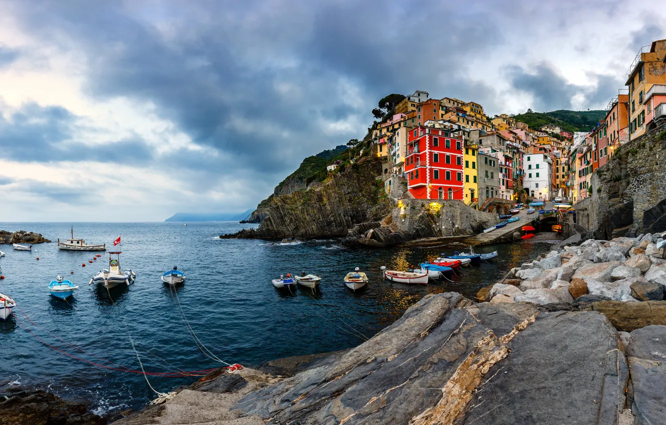 Photo wallpaper sea, night, rocks, home, Bay, boats, Italy, Riomaggiore