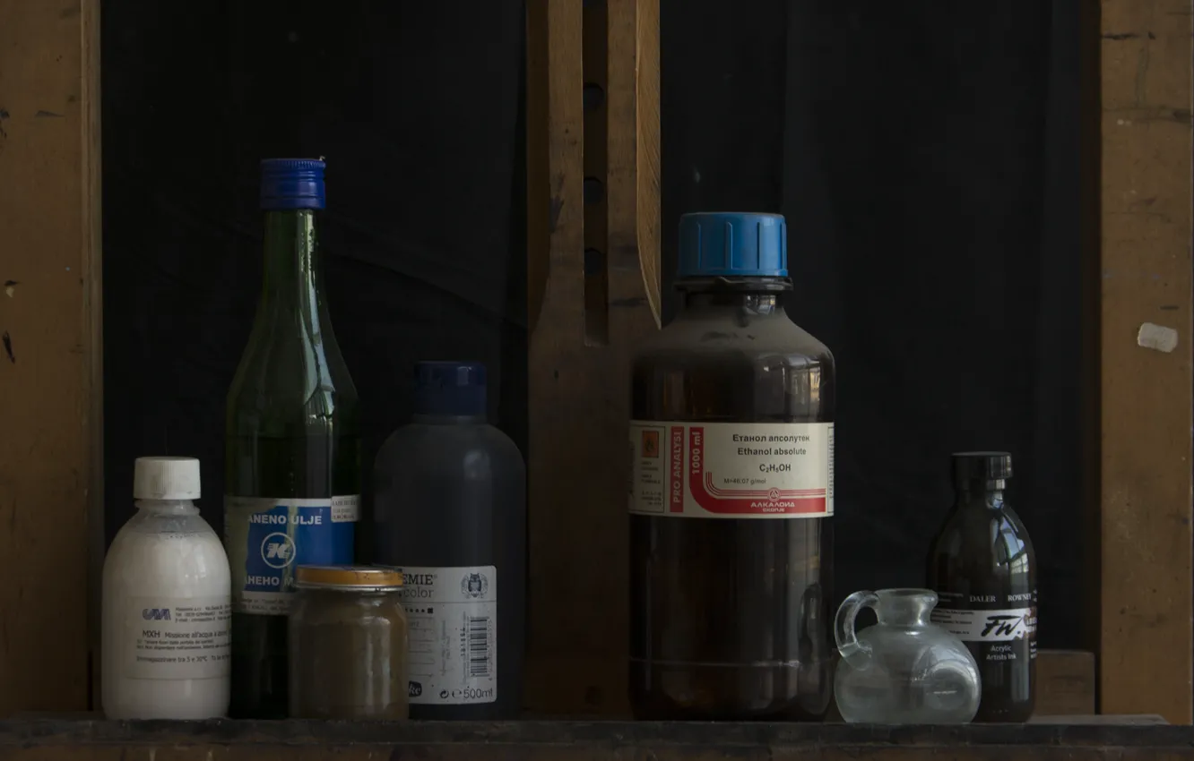 Photo wallpaper artist, workshop, easel