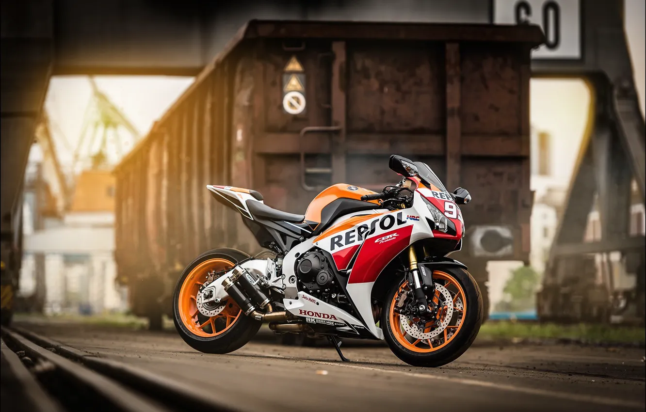 Photo wallpaper Honda, Repsol, Fireblade, Railway car