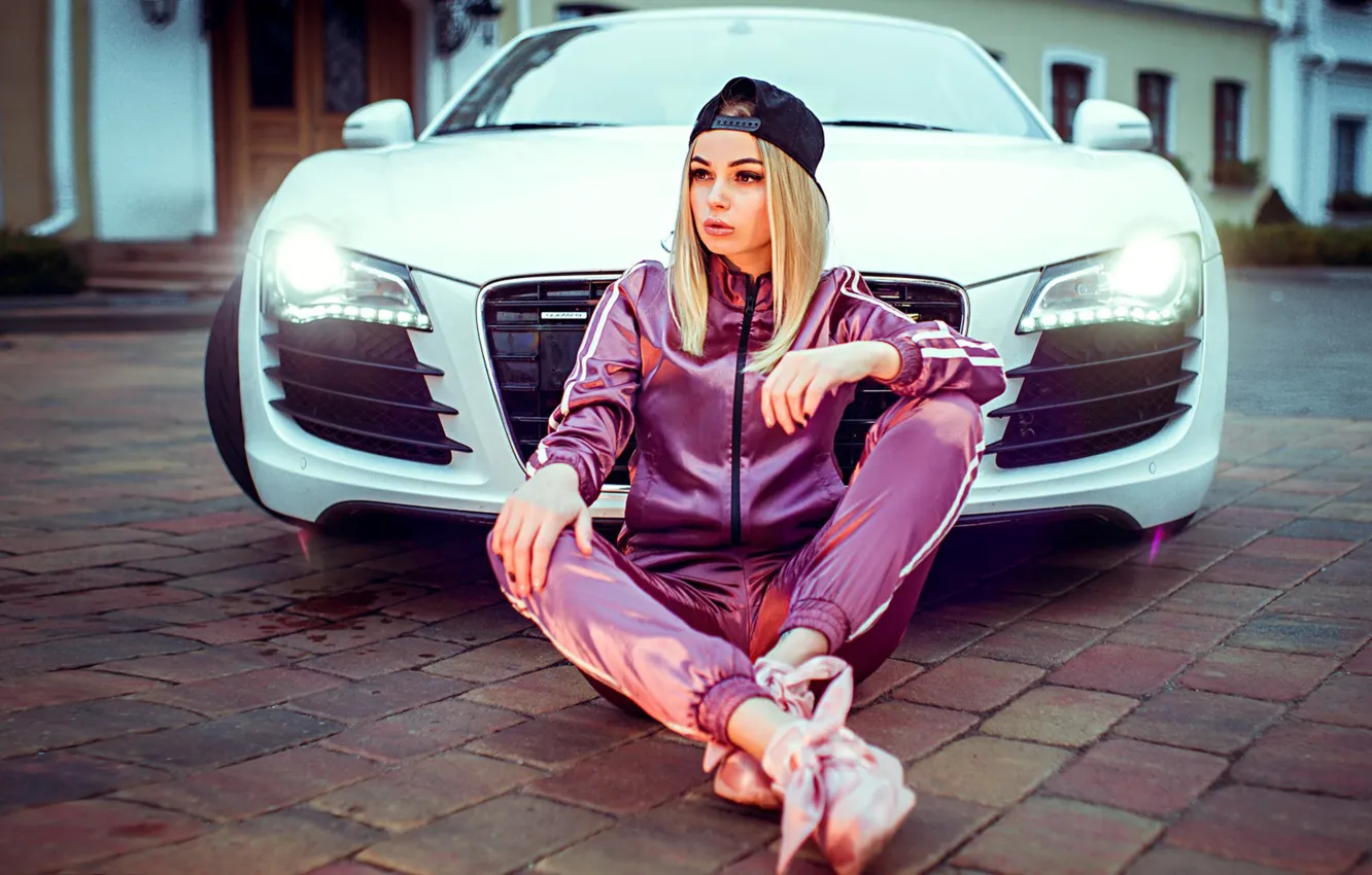 Photo wallpaper pose, model, portrait, makeup, hairstyle, blonde, cap, beauty