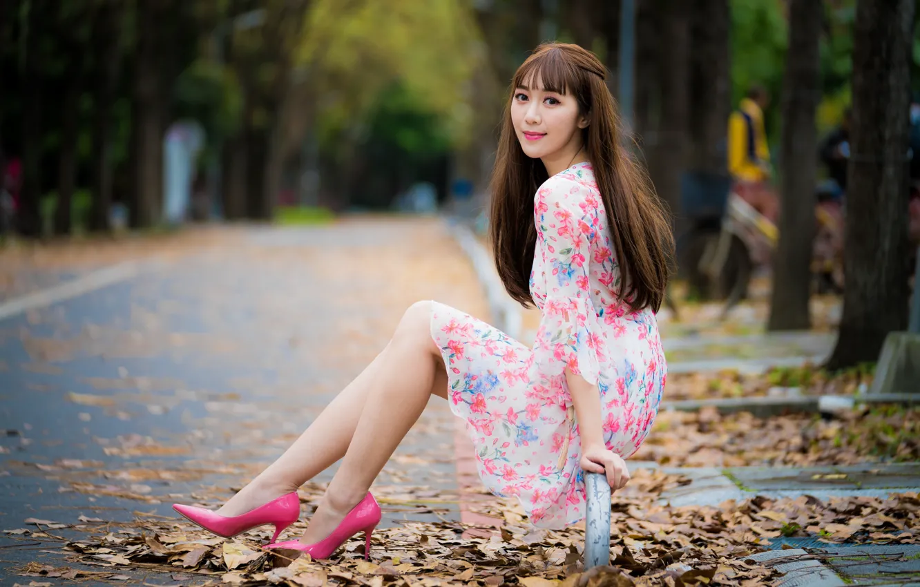 Photo wallpaper leaves, girl, Park, dress, track, legs, Asian