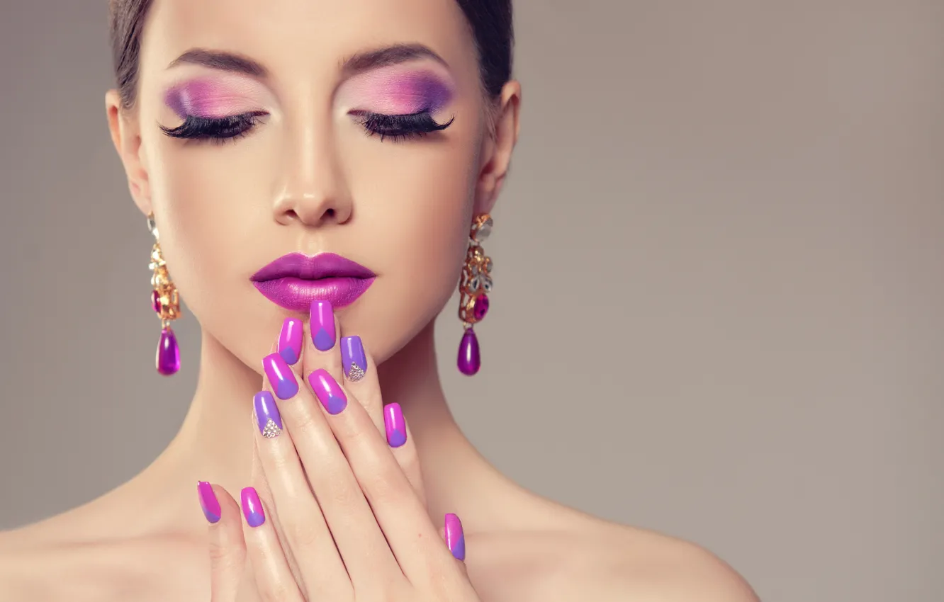 Photo wallpaper girl, face, eyelashes, hands, makeup, lipstick, lips, earrings
