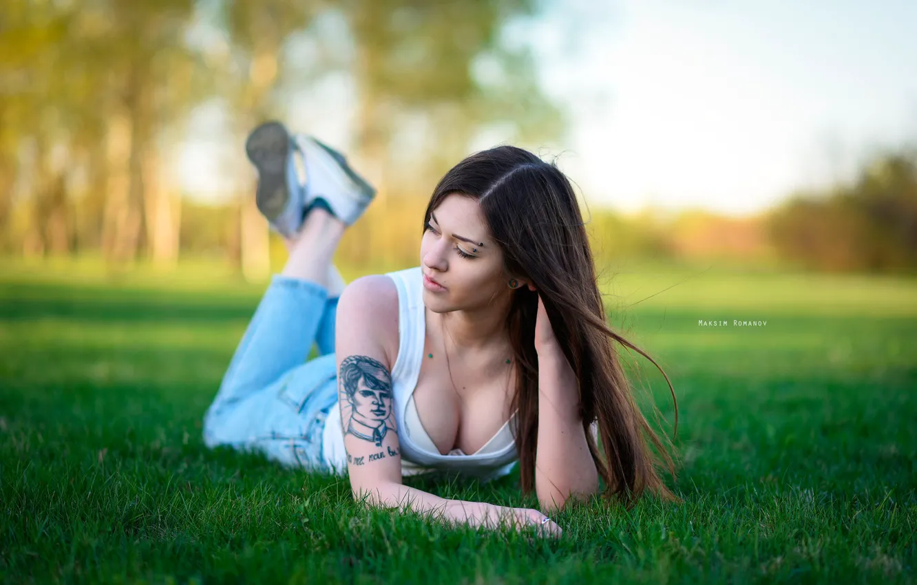 Photo wallpaper greens, trees, nature, sexy, pose, glade, model, sneakers