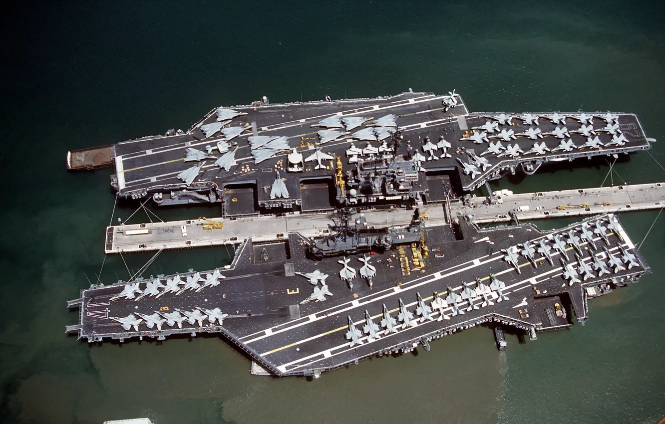 Photo wallpaper weapons, ships, Doc, USS MIDWAY (CV-41), USS INDEPENDENCE (CV-62)