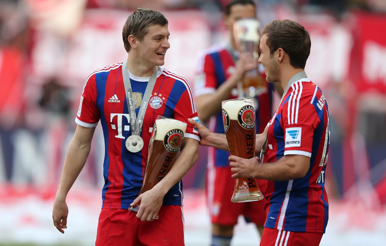 Photo wallpaper bundesliga, Toni Kroos, FC Bayern Munich, Gotze, Allianz