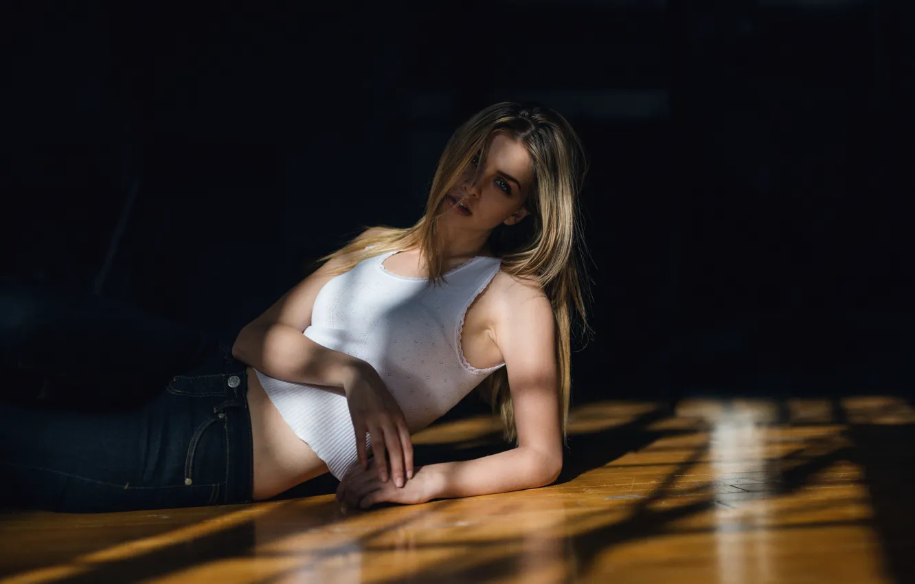 Photo wallpaper look, girl, face, hair, on the floor, Marina