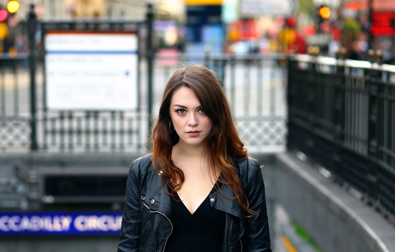 Photo wallpaper look, the city, neckline, Weekly Imogen, London photo-shoot