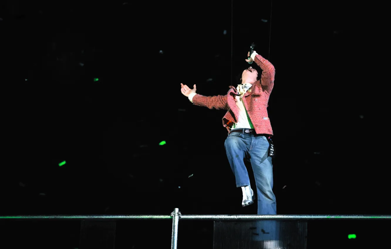 Photo wallpaper jump, scene, jeans, China, actor, microphone, jacket, singer