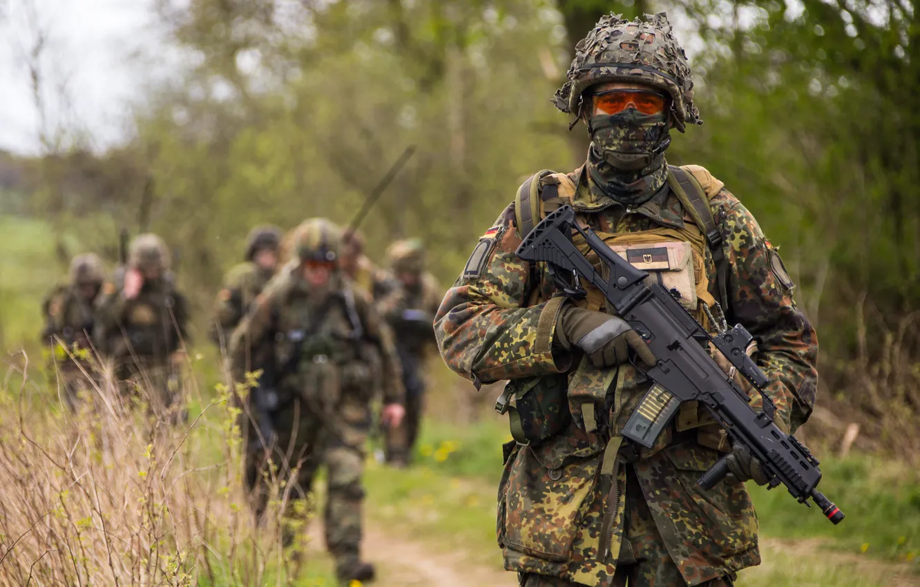 Photo wallpaper soldiers, machine, Bundeswehr