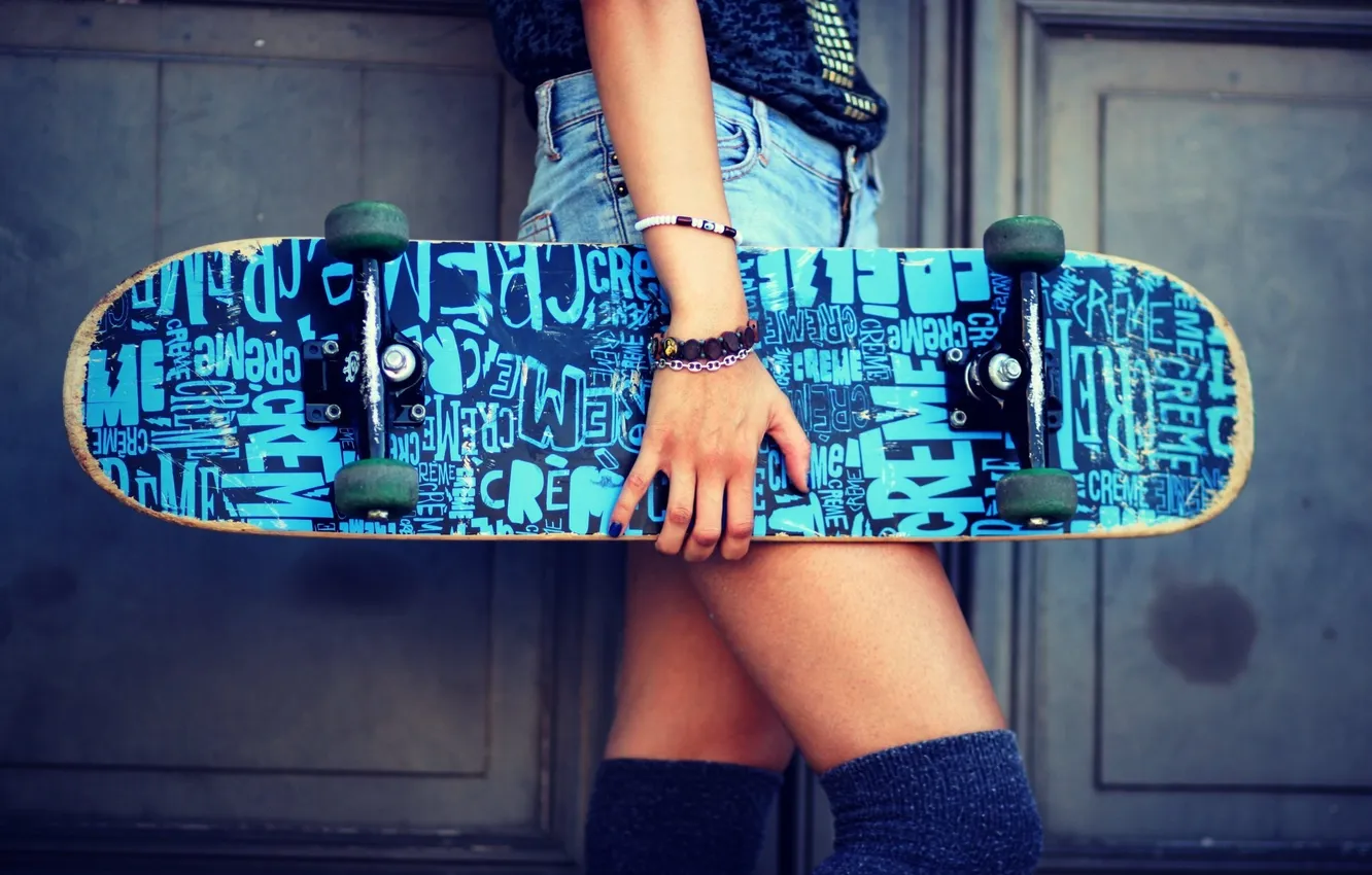 Photo wallpaper girl, feet, body, skateboard, part