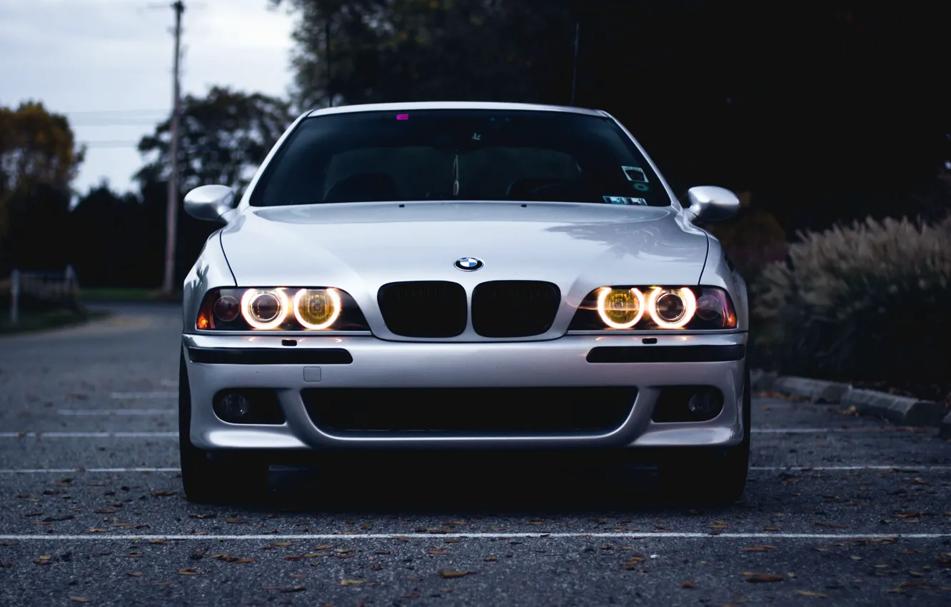 Photo wallpaper E39, Silver, M5, Daytime Running Lights, Front view