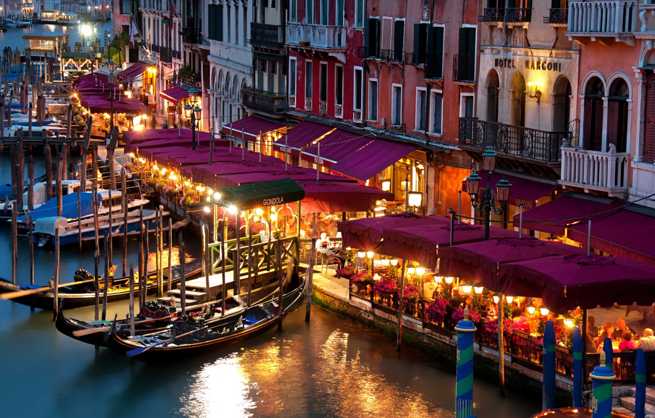 Photo wallpaper lights, Italy, Venice, twilight, gondola, lamps, restaurants, The Grand canal