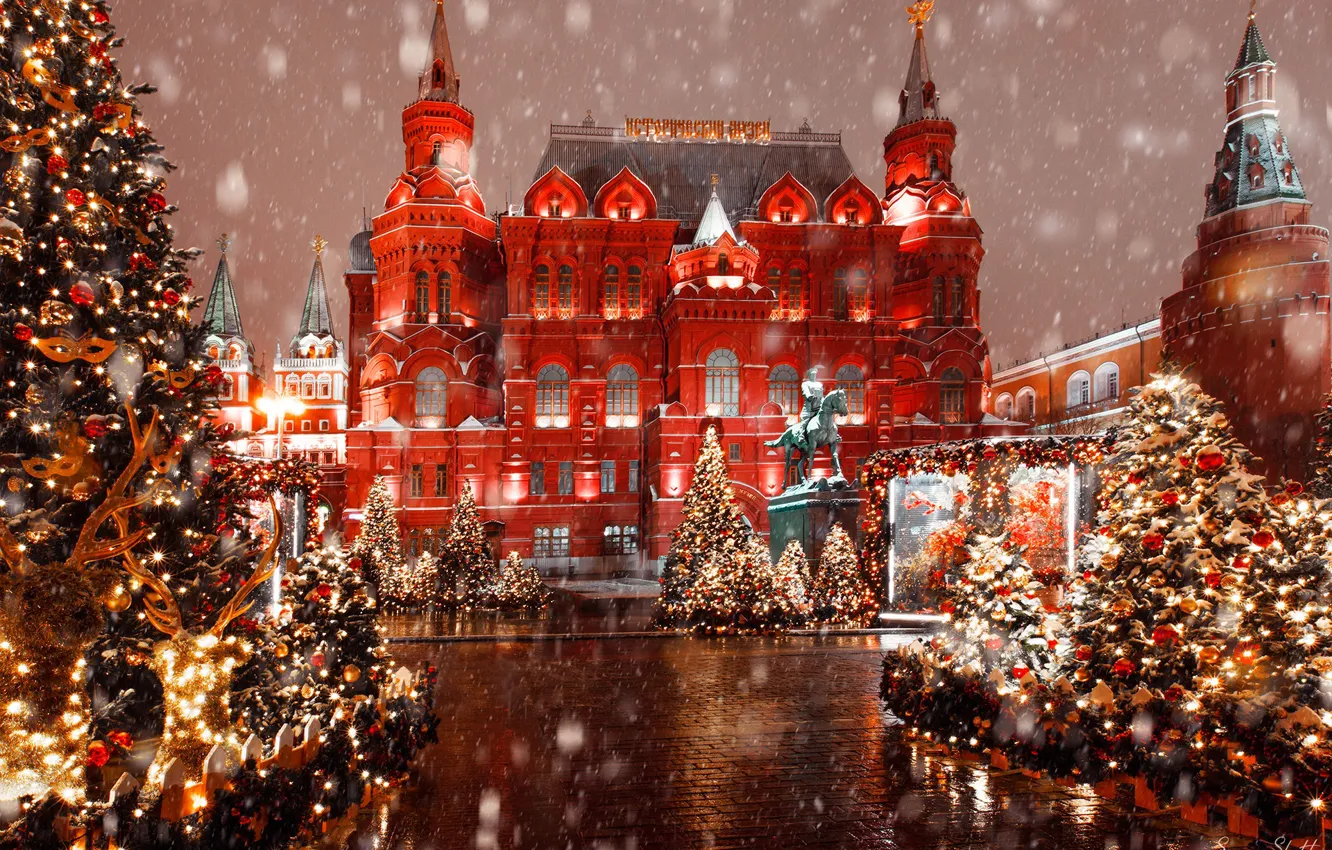 Photo wallpaper Moscow, Christmas tree, the Kremlin wall, Sergey Shatskov