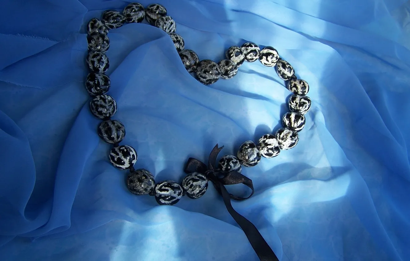 Photo wallpaper decoration, stones, necklace, hearts, beads, bow, Atlas, blue background