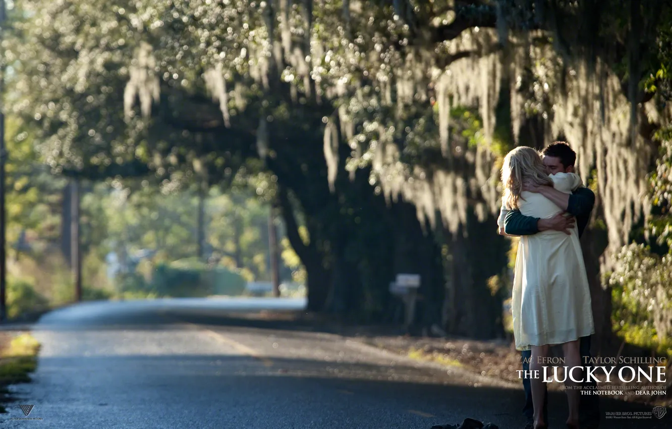 Photo wallpaper love, the film, kiss, Lucky, Zac Efron, Zac Efron