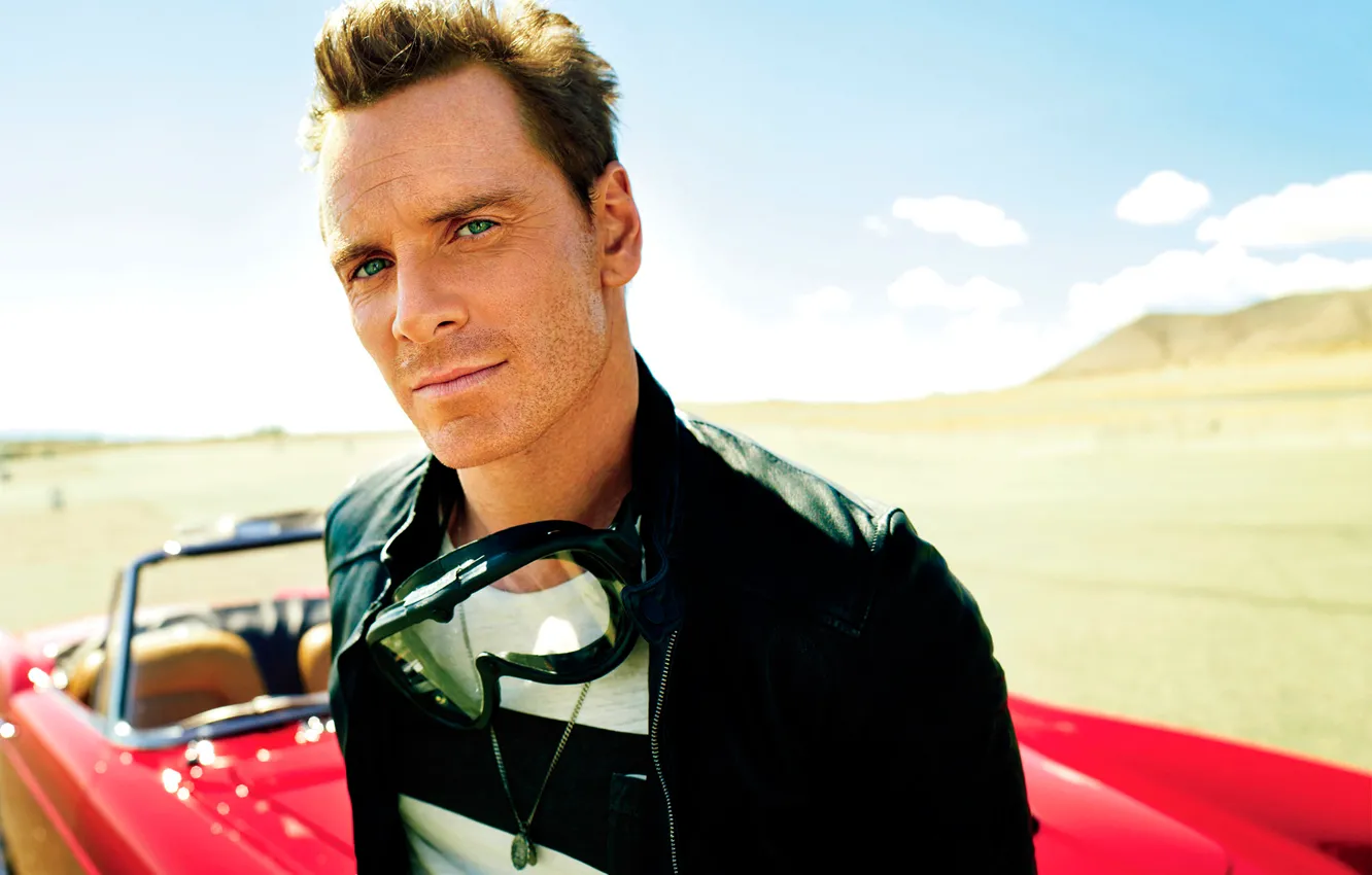 Photo wallpaper photoshoot, Michael Fassbender, GQ magazine
