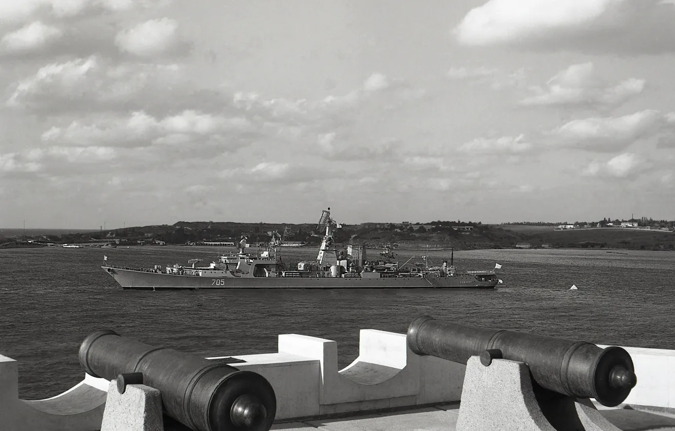 Photo wallpaper 1978, Sevastopol, project 1134-B, BOD Tashkent