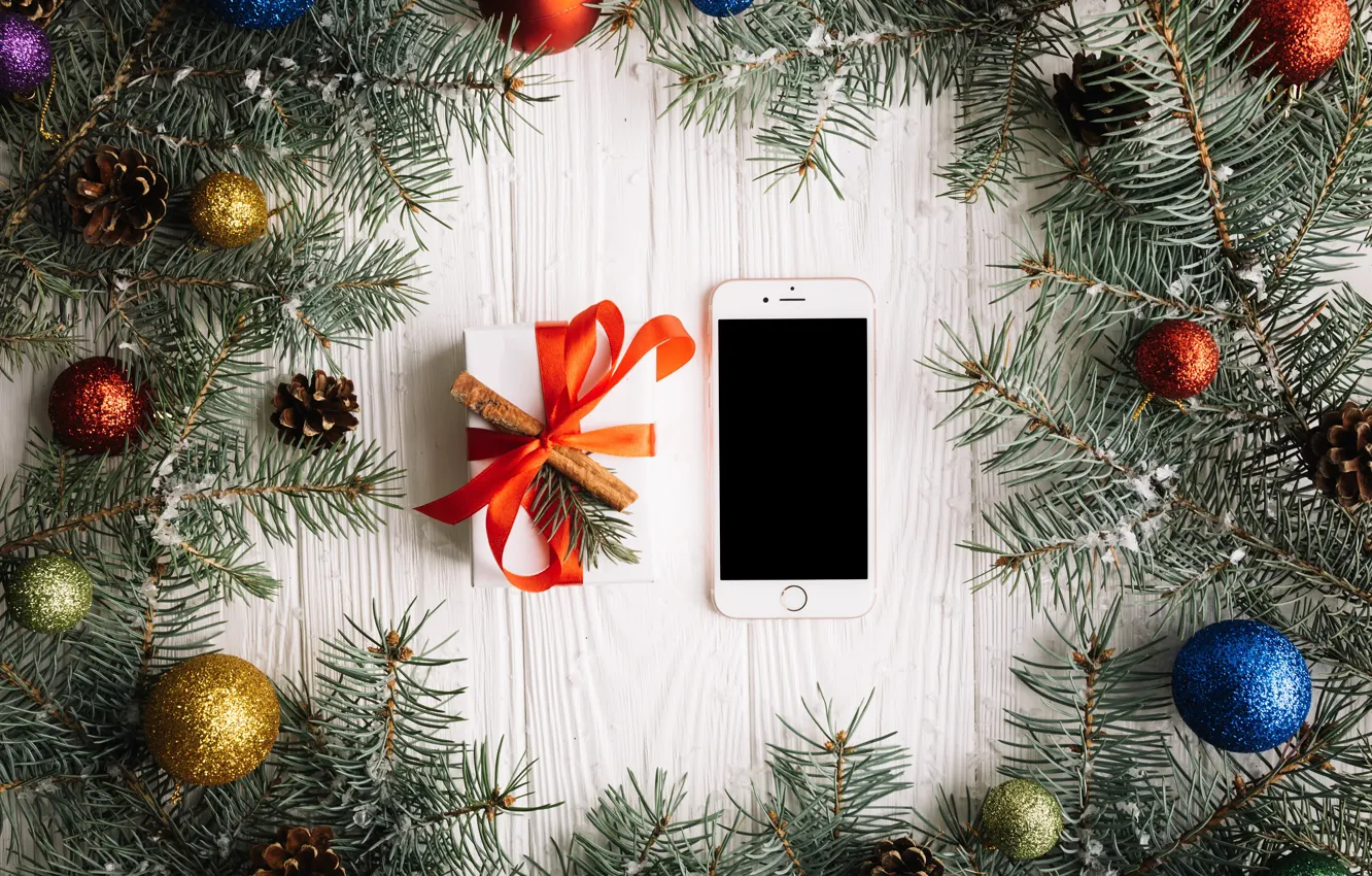 Photo wallpaper gift, toy, phone, bumps, fir-tree branches