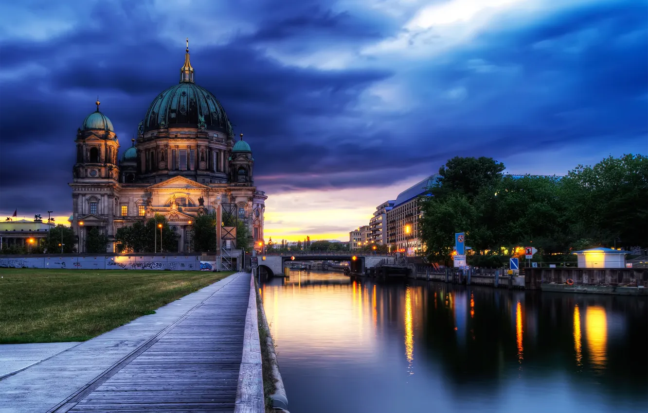 Photo wallpaper the sky, clouds, trees, bridge, river, the evening, Germany, Cathedral